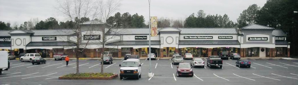 Oak Park Shopping Center Shops