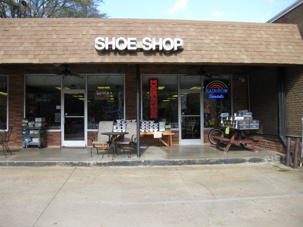 31892 Man Mur Shoe Shop