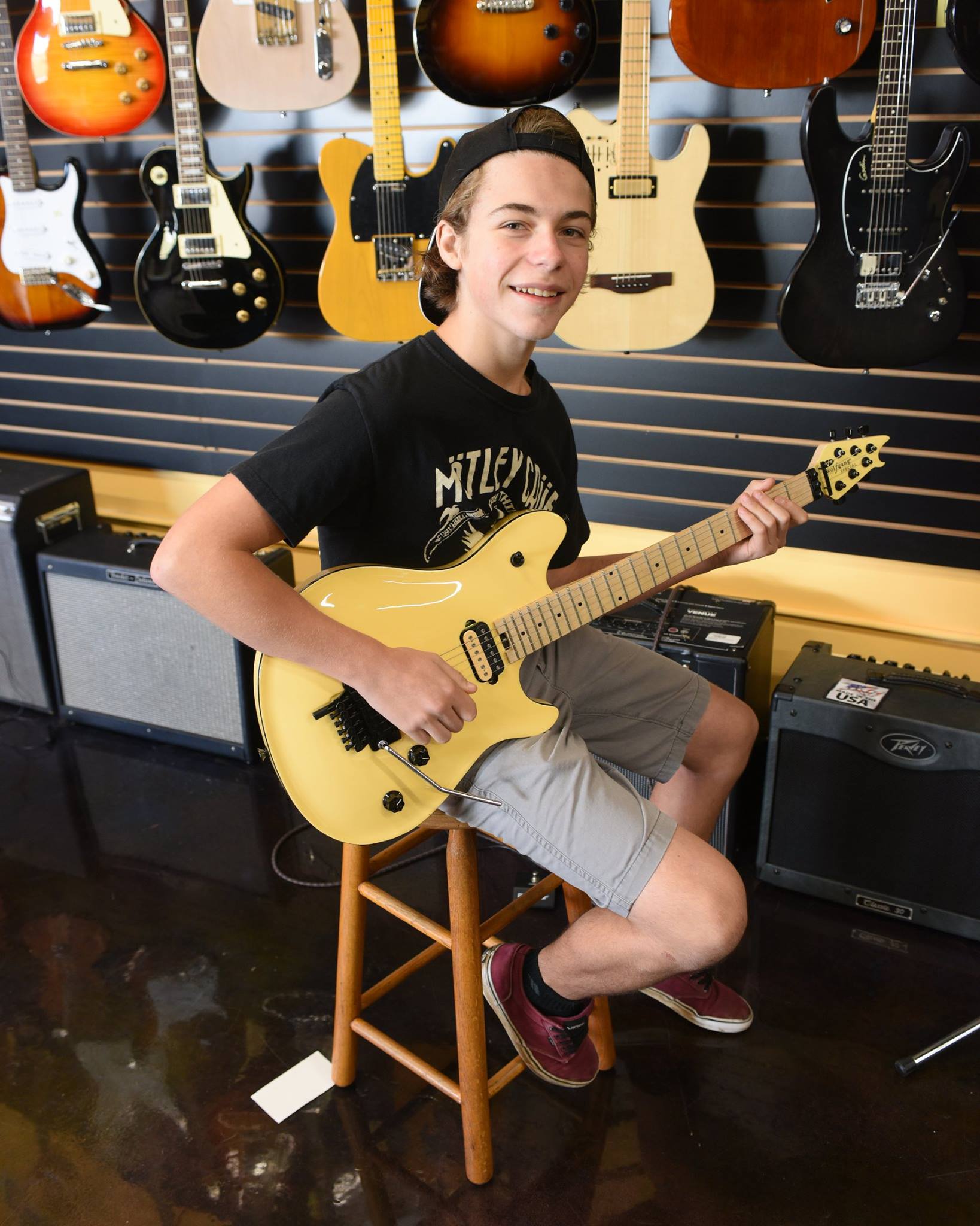 Harry's Guitar Shop 