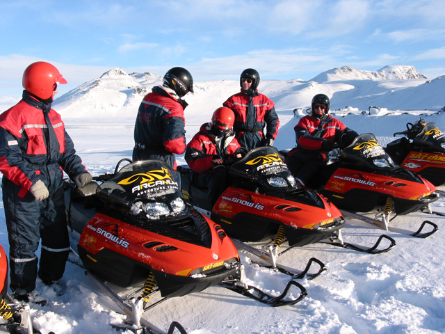 snowmobiling14 snowmobiling14