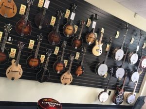 Meet the Owner- Harry Tueting, Harry's Guitar Shop 3 IMG 6385 e1499786126757