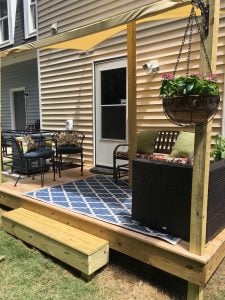 toneoutsideseating