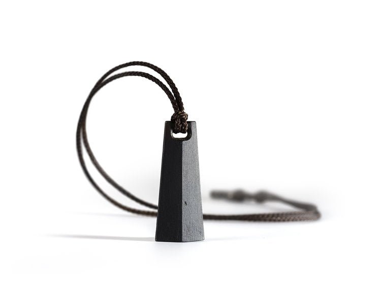 Cat-Bates-Trunk-Show-Quercus-Raleigh-Monolith Cat-Bates-Trunk-Show-Quercus-Raleigh-Monolith