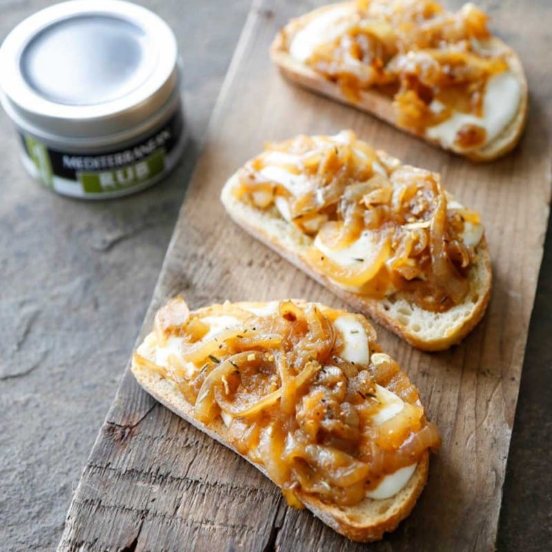 caramelized-onion-mozzarella-crostini-recipe-web-1024x1024_1400x.progressive caramelized-onion-mozzarella-crostini-recipe-web-1024x1024_1400x.progressive