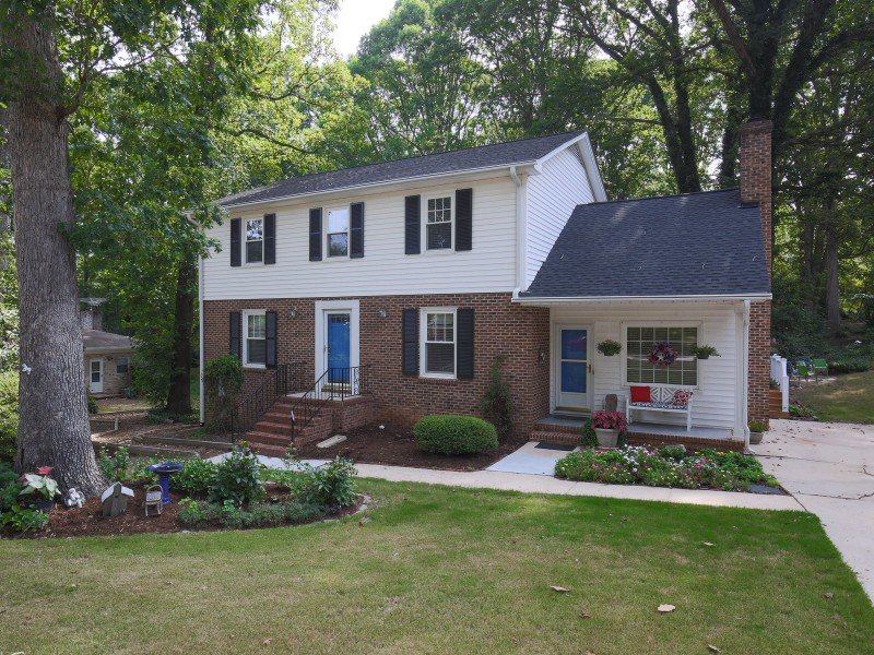 002_5500_knollwood_rd_front_of_house 002_5500_knollwood_rd_front_of_house